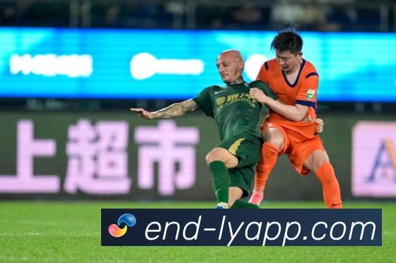 阿扎尔精彩瞬间解析与职业生涯全方位回顾